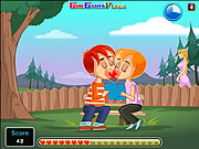 Click to Play Hiding N Kissing